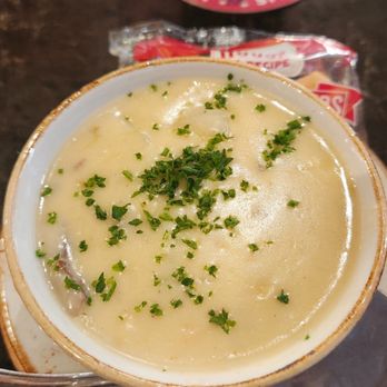 Pelican Brewing - Cannon Beach - Clam Chowder (very average)) - Burgers Near Me - Cannon Beach, Oregon Pelican Brewing - Cannon Beach - Clam Chowder (very average)) - Burgers Near Me - Cannon Beach, Oregon