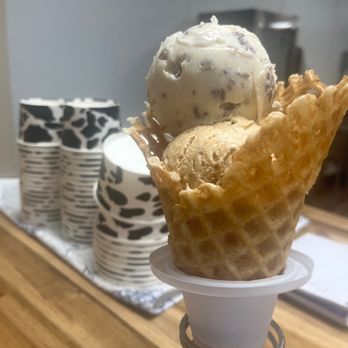 Loaded Cow - Homemade waffle cone! It's warm!!! - Ice Cream & Frozen Yogurt Near Me - Young Harris, Georgia