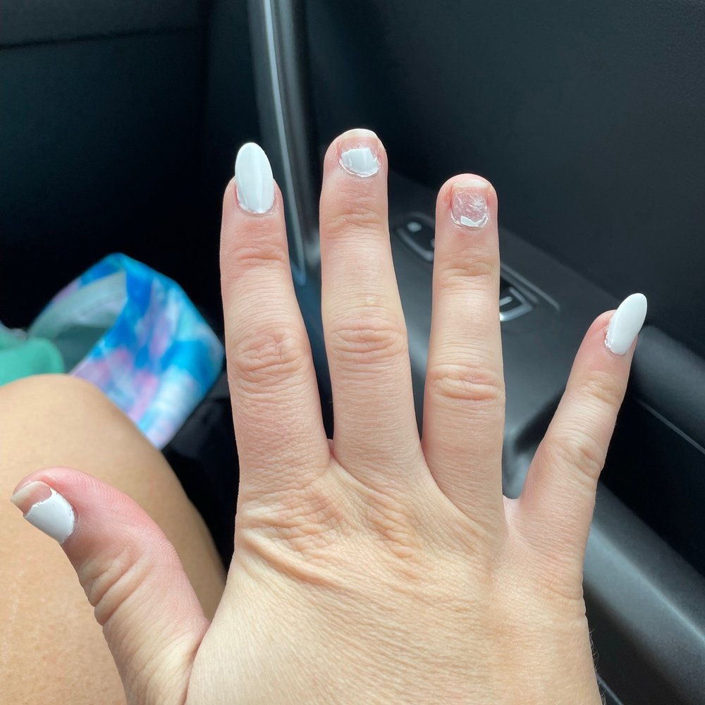 La Flora Nails - broken gel extensions - Nail Salons Near Me - Studio City, California La Flora Nails - broken gel extensions - Nail Salons Near Me - Studio City, California
