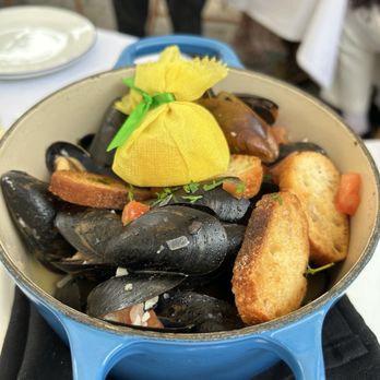 Le Bilboquet - Mussels - French Near Me - Atlanta, Georgia