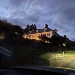 Windsor Mansion Inn - Beautiful at night!