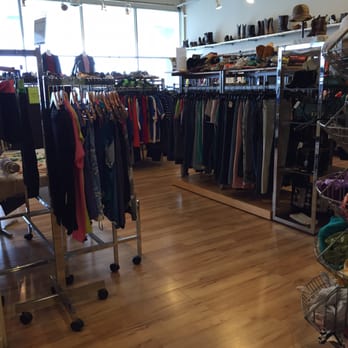 Ditto - Lenexa - Used, Vintage & Consignment Near Me - Lenexa, Kansas