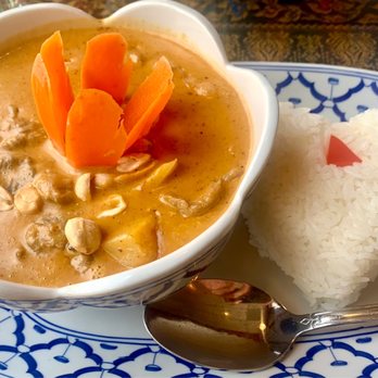 Bangkok Village - Thai Near Me - Naperville, Illinois