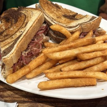 Palmetto Flats - Rueben - Italian Near Me - Summerville, South Carolina Palmetto Flats - Rueben - Italian Near Me - Summerville, South Carolina