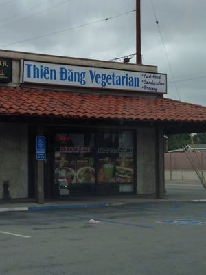 Thien Dang Vegetarian/Vegan Foods Service. by null