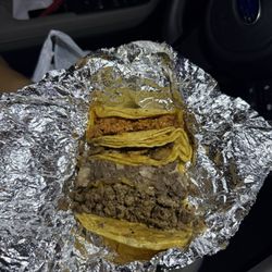 Tacos Los Viejones