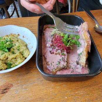 Papy aux Fourneaux - Fish of the day, hake in red vierge sauce - Delicatessen Near Me - Paris, 75 Papy aux Fourneaux - Fish of the day, hake in red vierge sauce - Delicatessen Near Me - Paris, 75