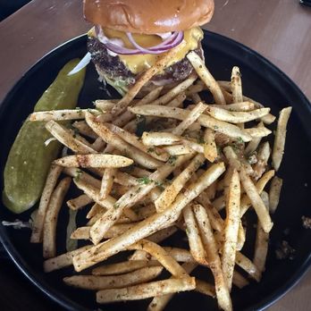 33 Taps - Silver Lake - Classic Cheeseburger and Fries - Sports Bars Near Me - Los Angeles, California 33 Taps - Silver Lake - Classic Cheeseburger and Fries - Sports Bars Near Me - Los Angeles, California