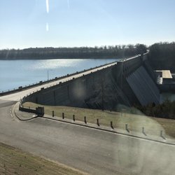 Bull Shoals White River State Park - The dam
