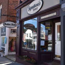 Signature's Eatery