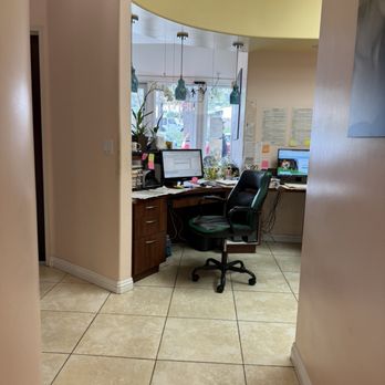Monzon Mary, DDS - Front desk - General Dentistry Near Me - Torrance, California