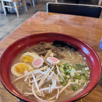 Z Ramen - Tonkotsu ramen with beef - Japanese Near Me - Miami, Florida