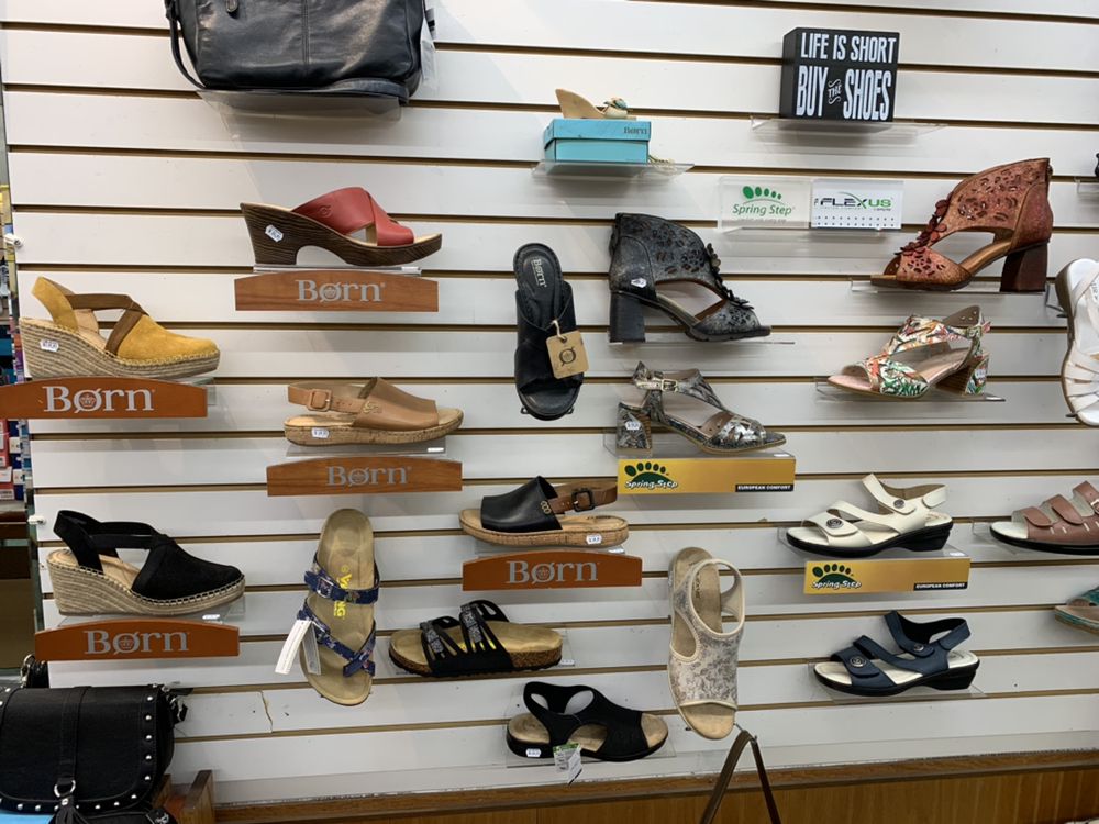 LYLE’S SHOES Updated September 2024 29 Photos 118 Jefferson St S