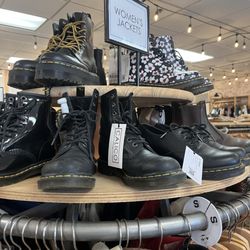 Calico Trading Co. - Lots of shoes and boots