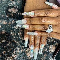 C T Nails