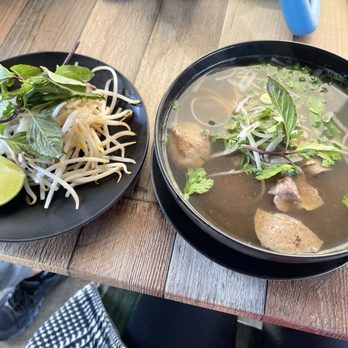 PHO 909 - Pho tai Bo vien - Vietnamese Near Me - Pomona, California PHO 909 - Pho tai Bo vien - Vietnamese Near Me - Pomona, California