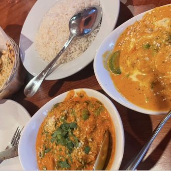 Taj Mahal Masala - Korma and Curry sorry no details on either but both quite good ( naan basket too small) - Indian Near Me - Vero Beach, Florida