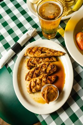 Frankie's Bar & Grill by null
