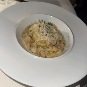 Crossroads Kitchen - Linguine Scallops Pasta (GFO) - Vegan Near Me - Las Vegas, Nevada