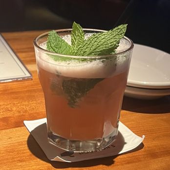 Houston's Restaurant - The Jackrabbit - American Near Me - Pompano Beach, Florida