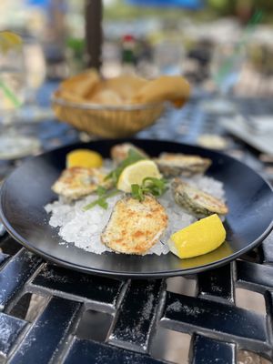 Parkshore Grill by null