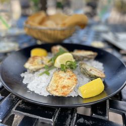 Parkshore Grill - Best oyster !
