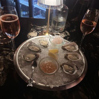Two Travelers Wine Bar + Merchant - Half Dozen Washington Oysters - Wine Bars Near Me - Temecula, California