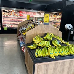 Dollar General - Produce and meat