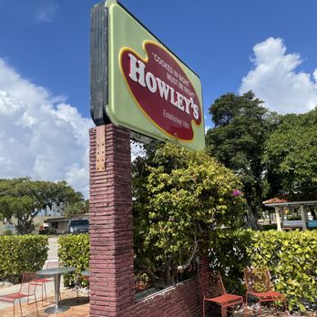 Howley's Restaurant - Diners Near Me - West Palm Beach, Florida