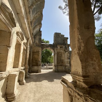 Temple de Diana - Landmarks & Historical Buildings Near Me - Nîmes, 30