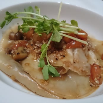 Hungry Brew Hops - Oxtail Goat Cheese Ravioli - Gastropubs Near Me - Newmarket, Ontario Hungry Brew Hops - Oxtail Goat Cheese Ravioli - Gastropubs Near Me - Newmarket, Ontario