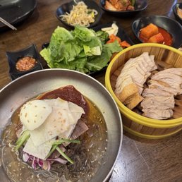 Cold Noodles with Small Boiled Pork Cold Noodles with Small Boiled Pork