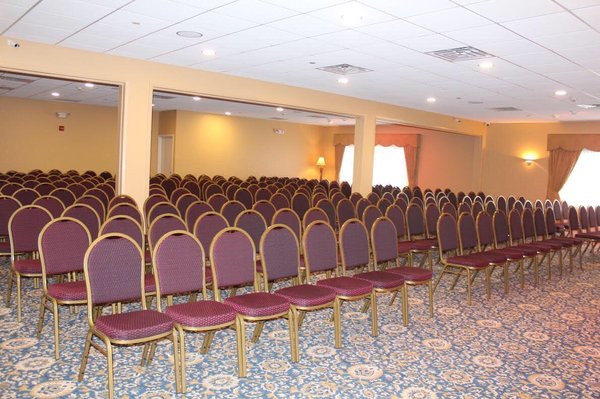 Edwards-Dowdle Funeral Home - Updated June 2026 - 28 Photos & 13