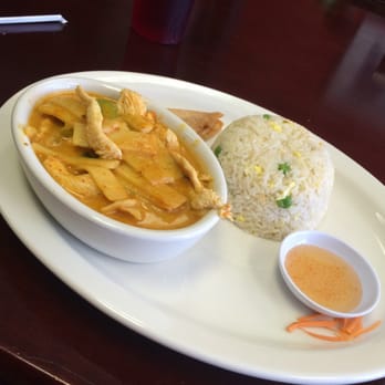 Red Basil Thai Restaurant - Red curry chicken with fried rice. Lunch special - Thai Near Me - West Jordan, Utah Red Basil Thai Restaurant - Red curry chicken with fried rice. Lunch special - Thai Near Me - West Jordan, Utah