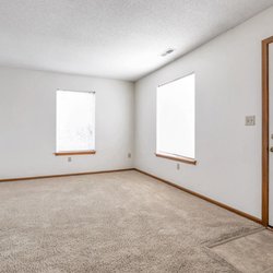 Northridge Crossing Apartments and Townhomes