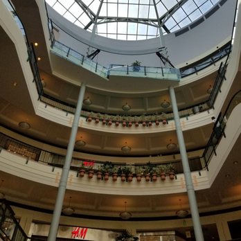 Pioneer Place - Interior - Shopping Centers Near Me - Portland, Oregon