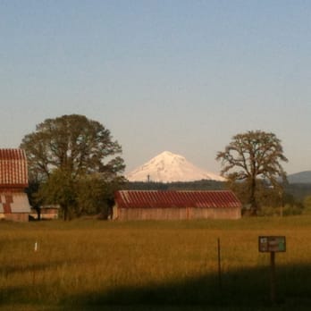 Eagle Creek Golf Course - Awesome view while you're golfing. - Golf Near Me - Eagle Creek, Oregon Eagle Creek Golf Course - Awesome view while you're golfing. - Golf Near Me - Eagle Creek, Oregon