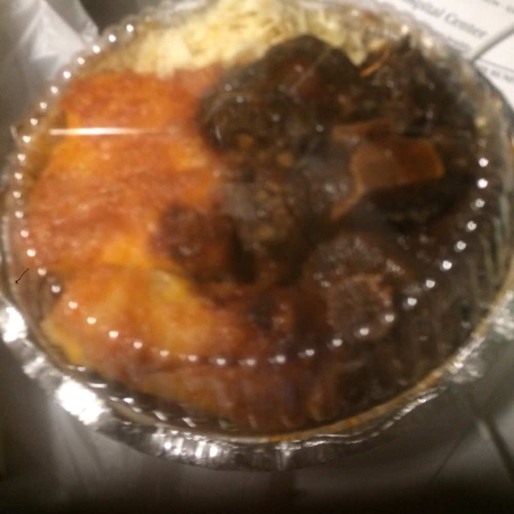 Oxtail ,MAC and Cheese, Cole saw.As West Indians call Mac cheese, Pie . The Pie is Delicious 5 star minus the lady with attitude
