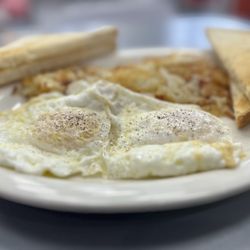 Z Burger - Eggs hashbrowns and white toast