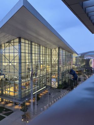 Peaks Lounge by null