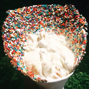 Cold Stone Creamery - Ice Cream & Frozen Yogurt Near Me - Oak Park, Illinois