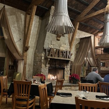 Burntwood Tavern - Fireplace - American Near Me - Brecksville, Ohio