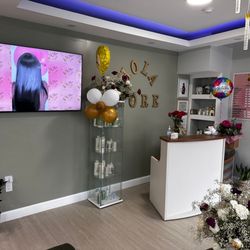 La More Beauty Lounge