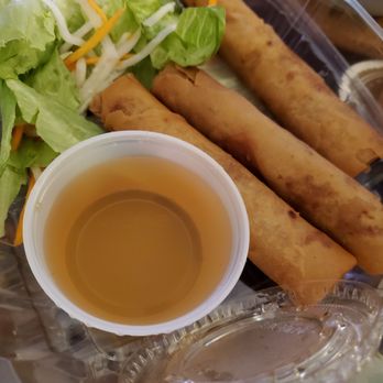 Pho Craze - Like the egg rolls, not the iceberg lettuce. The flavor in the fish flavor dipping sauce was too light. - Vietnamese Near Me - Pinole, California Pho Craze - Like the egg rolls, not the iceberg lettuce. The flavor in the fish flavor dipping sauce was too light. - Vietnamese Near Me - Pinole, California