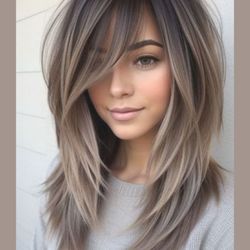 Suite One Salon - This is the photo I showed that I wanted my hair to look like that she said she could do. Later to be told it was AI and it wasn't real