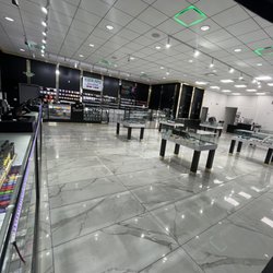 La Bodega - Inside of the store