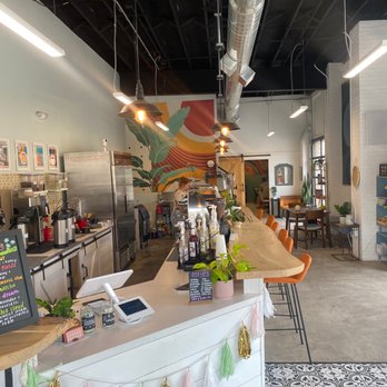 Roasted Lakewood - Inside -- 8 June 2023 - Coffee & Tea Near Me - Lakewood, Ohio