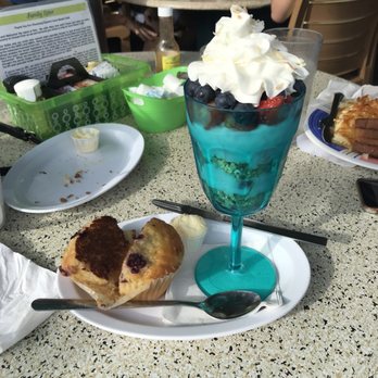 Juno Beach Cafe - Breakfast sundae - Breakfast & Brunch Near Me - Juno Beach, Florida