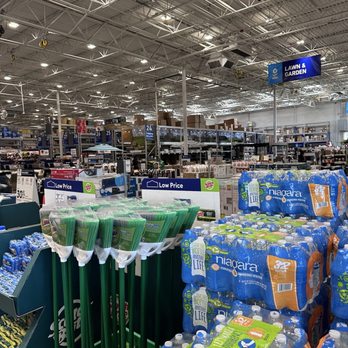 Lowe's Home Improvement - Inside - Hardware Stores Near Me - Henderson, Nevada Lowe's Home Improvement - Inside - Hardware Stores Near Me - Henderson, Nevada