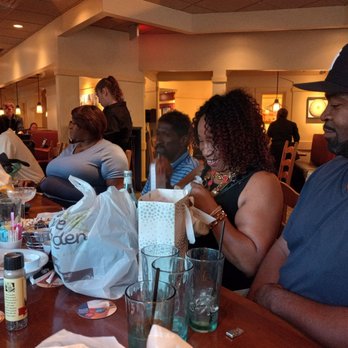 Olive Garden Italian Restaurant - Italian Near Me - Williamsburg, Virginia